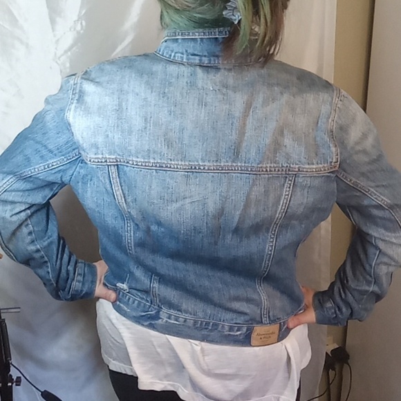 Ambercrombie and fitch women's vintage distressed blue jean jacket cotton - Picture 9 of 9